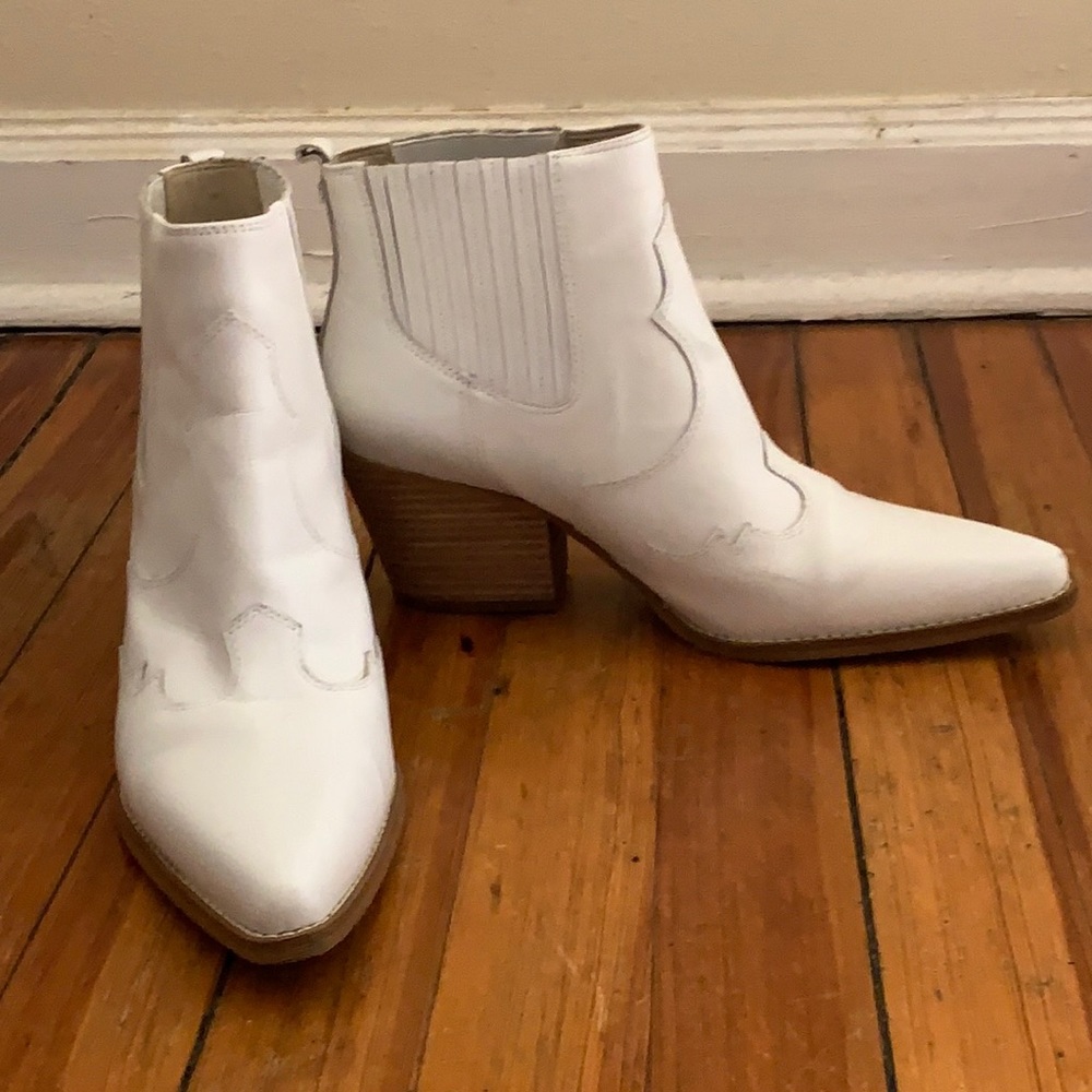 White Sam Edelman Booties